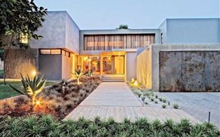 5 Bedroom House in Zwavelpoort