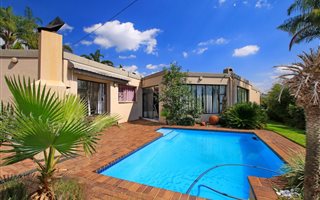 3 Bedroom House in Bromhof