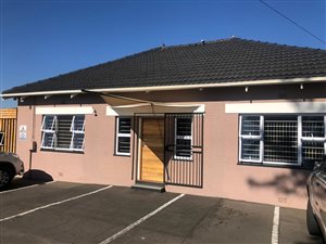 350 m² Commercial space in Florida