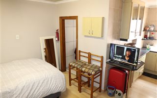 Studio Apartment in Mowbray
