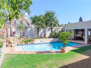 3 Bed House in Dowerglen