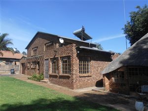 4 Bed House in Monument Park
