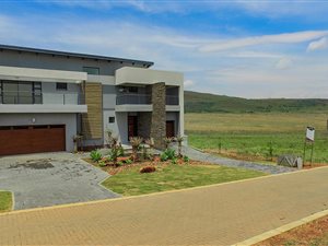 4 Bed House in Eye of Africa