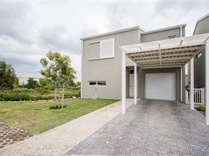 3 Bed Townhouse in Heritage Park