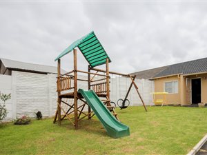 2 Bed House in Morningside
