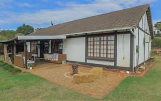 3 Bedroom Simplex in Waterfall