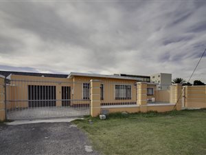 4 Bed House in Penlyn Estate