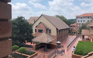 330 m² Industrial space in Houghton Estate