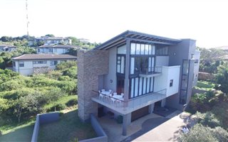 3 Bedroom House in Brettenwood Coastal Estate