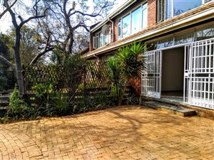 3 Bed Duplex in Ashlea Gardens