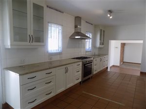 3 Bed House in River Club