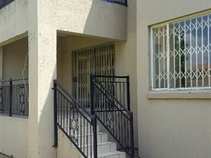 2 Bed Apartment in The Willows
