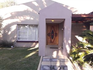 3 Bed House in Charlo