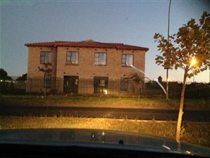 2 Bed Apartment in Pimville
