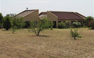 2.6 ha Farm in Valtaki