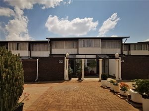 3 Bed Apartment in Lynnwood Ridge