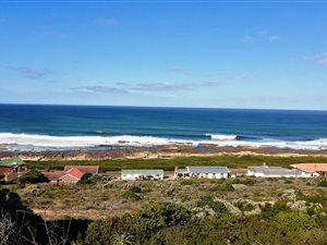 788 m² Land available in Jongensfontein