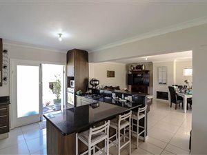 4 Bed House in Beacon Bay