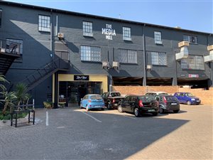 1006 m² Office Space in Braamfontein Werf