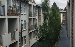 2 Bedroom Apartment in Mooivallei Park