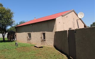 8000 m² Farm in Walkerville