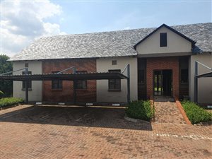 280 m² Office Space in Eldoraigne