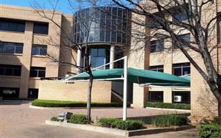 765 m² Office Space in Sunninghill