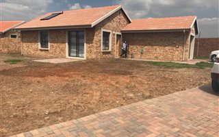 2 Bedroom House in Sunair Park