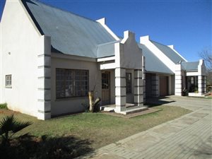 2 Bed Townhouse in Vaalpark