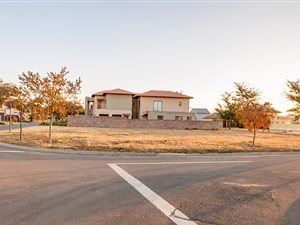 750 m² Land available in La Como Lifestyle Estate