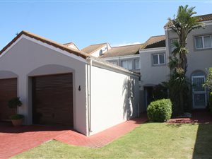 2 Bed Townhouse in Hartenbos