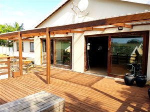 4 Bed House in Zinkwazi Beach