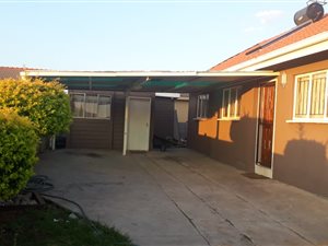 3 Bed House in Meriting