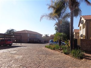 2 Bed Townhouse in Highveld
