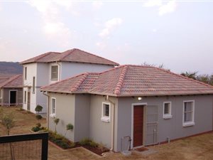 3 Bed House in Kameeldrift East