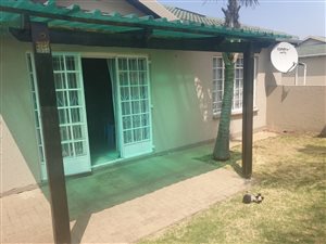 2 Bed Townhouse in Sunward Park