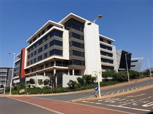 214 m² Office Space in Ridgeside