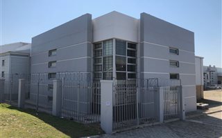 2203 m² Industrial space in Deal Party