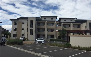 2 Bedroom Apartment in Burgundy Estate