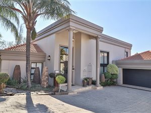 4 Bed House in Dainfern Golf Estate