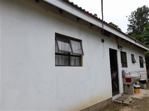3 Bed House in Lovu