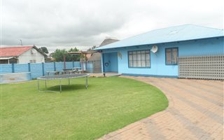 3 Bedroom House in Vanderbijlpark CW6
