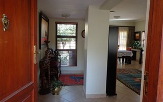 3 Bedroom Townhouse in Hazeldean (Silverlakes Surroundings)