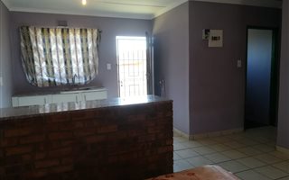 2 Bedroom Flat in Wild En Weide