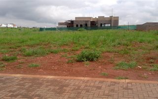 810 m² Land available in Eye of Africa