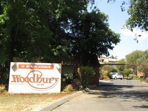 3 Bed Townhouse in Bedford Park