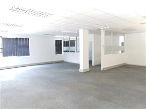 305 m² Commercial space in Gillitts