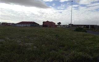758 m² Land available in Khayelitsha