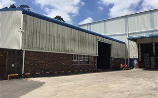 2400 m² Industrial space in Maxmead