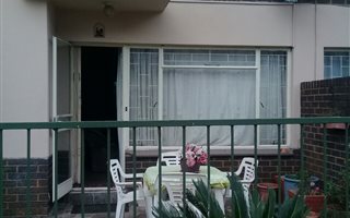 2 Bedroom House in LesMarais